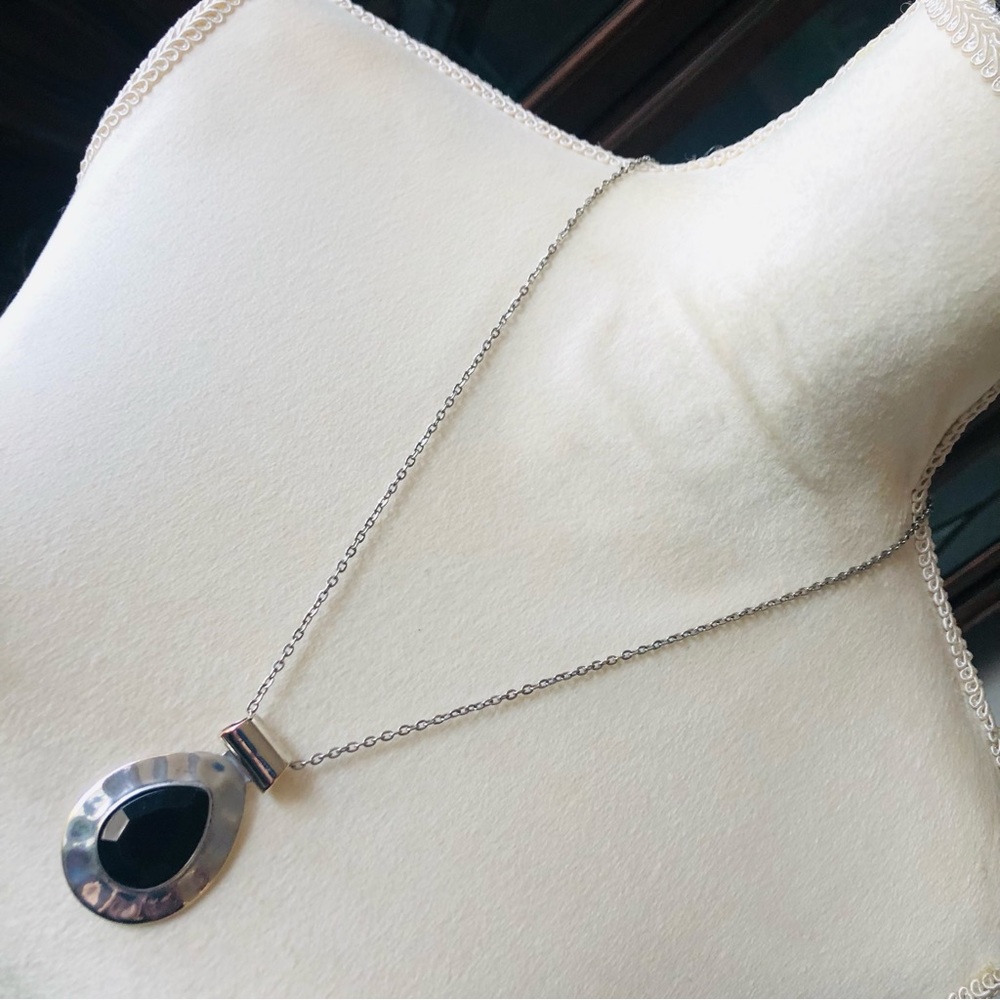 Vintage faceted black teardrop pendant on chain necklace